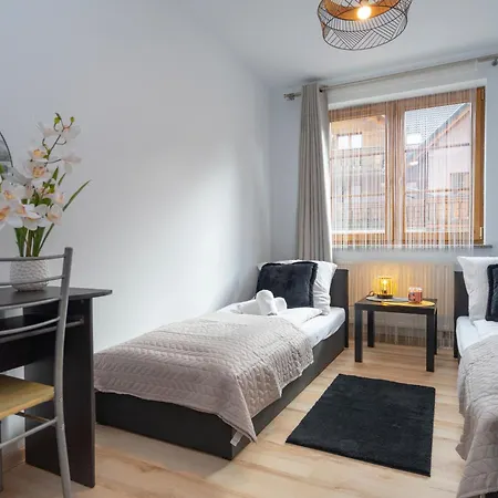 Karkonosky - Przystanek Karkonosze Апартаменты *